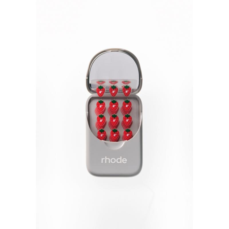 Compact Mirrored Pocket Case for Pimple Patches, Cards and Small Essentials [YQT:BZT-261014-003:14a0052e12b819b3]