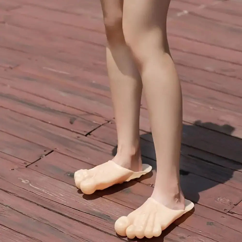 Funny Oversized Barefoot Slippers with Sculpted Toes and Skin Tone Design [YQT:BZ-261012-001:01ad502f8b02b4d8]